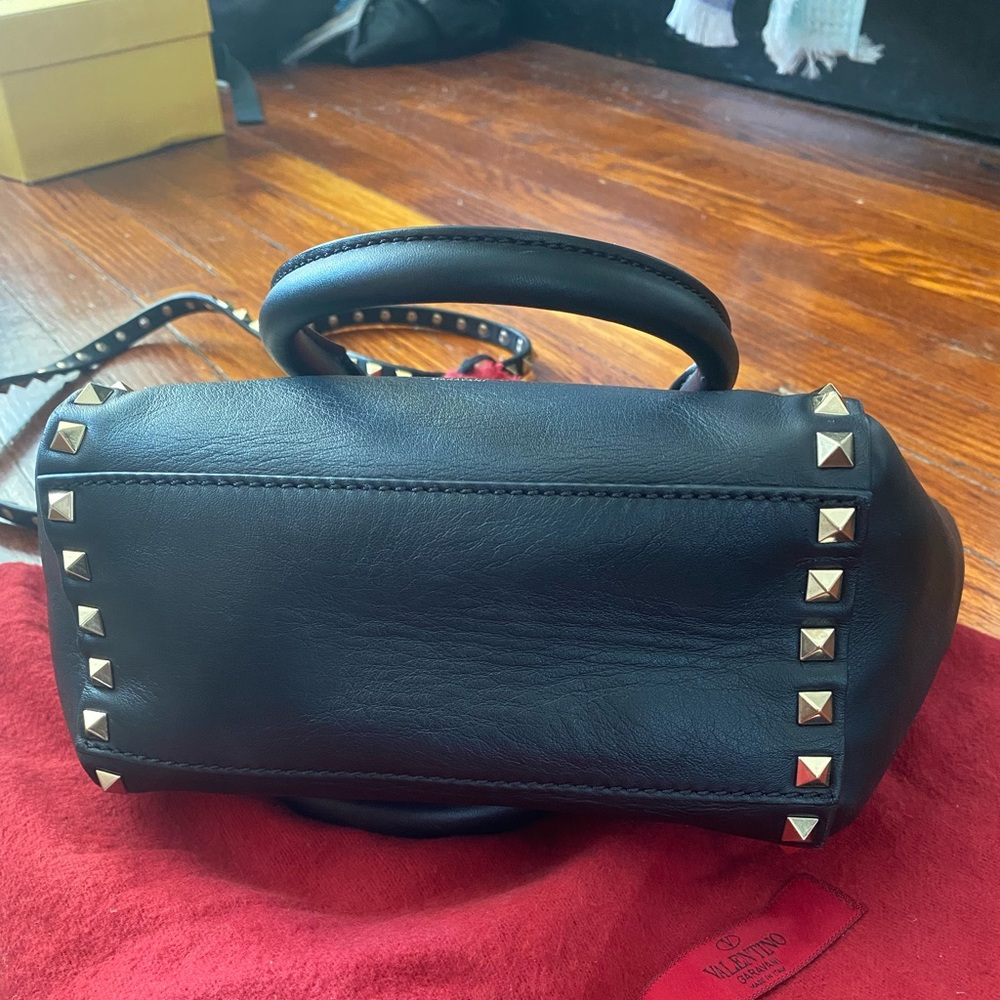 De-listing soon! Valentino rockstud mini tote bag - Picture 2 of 10